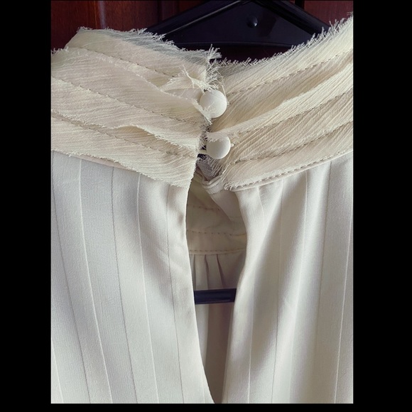 NWT: aura blouse - Picture 3 of 4